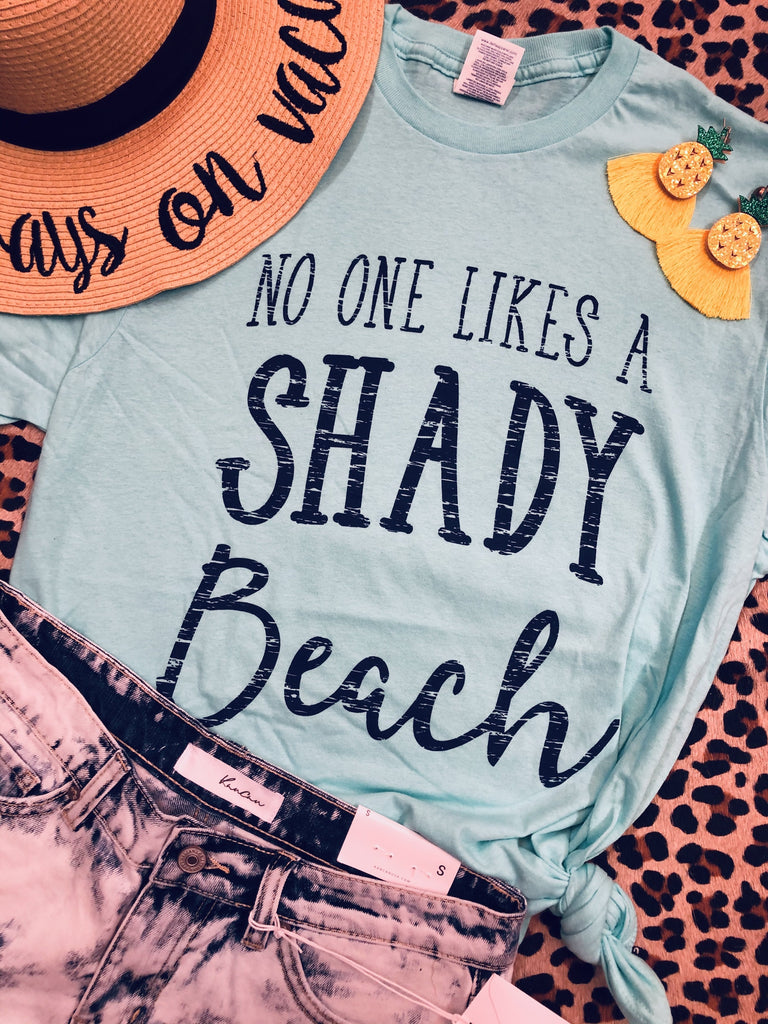 Nobody like a shady beach